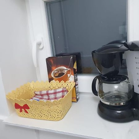 Lucky Apartment Питещ Екстериор снимка
